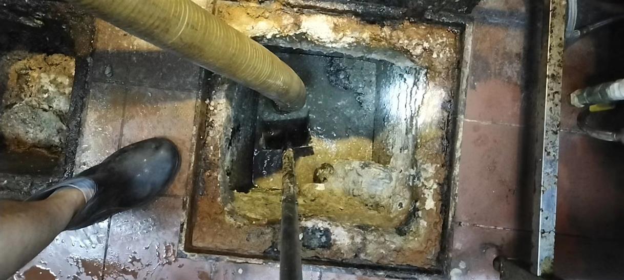 雄关区污水池清理一般都有毒气，怎么预防中毒呢？